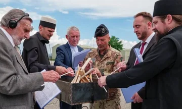 KFOR mbledh komunitetet fetare në Pejë: Përmes dialogut mund të ndërtojmë të ardhmen