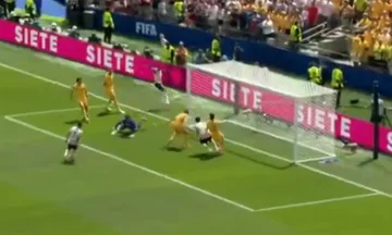 SHBA kalon në epërsi ndaj Australisë