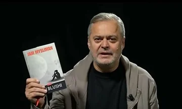 Prishtina nderon shkrimtarin Ben Blushi, romani që trazoi opinionin fiton çmimin “Autori i Vitit”