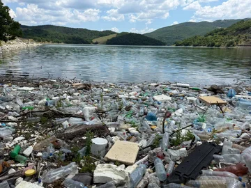 Pamje shqetësuese nga Badoci, ndotja kërcënon një nga burimet kryesore të ujit në Kosovë