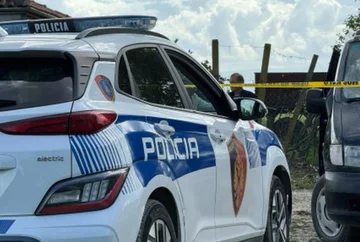 Rast i rëndë në Elbasan: I moshuari dyshohet se ia vuri flakën gruas për motive xhelozie