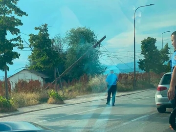 Rrëzohet shtylla elektrike në Vranjevc(FOTO)