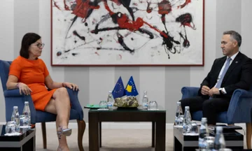 Zyrtarja e lartë e BE-së për Zgjerimin vizitë në Kosovë