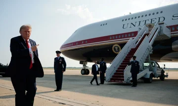 Presidenti i SHBA bën udhëtimin e parë me “Air Force One” e ri që mori dhuratë nga Katari, Trump: Nuk ka asgjë tjetër si ky!