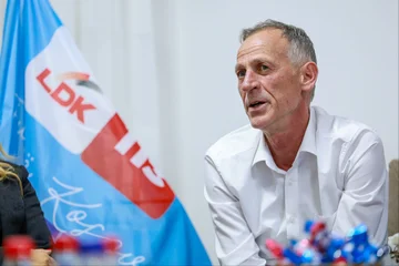 Nisin dorëheqjet në LDK: Besnik Osmani jep dorëheqje nga kryetari i degës në Fushë Kosovë