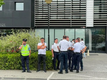 Shtyhet protesta e fermerëve para Ministrisë së Bujqësisë, organizatorët: U anulua për arsye ligjore