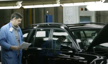 BMW të paautorizuara: Si po ndërtohen makina luksoze nga pjesë të mbetura në Rusi