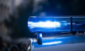Qytetari refuzon ta ndalë veturën për kontroll, godet veturën e Policisë në Gjakovë