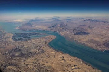 “Trafiku në Hormuz është i qëndrueshëm, por jo në rritje”
