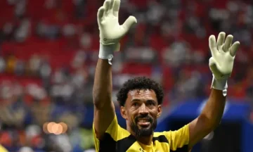 Heroi i Botërorit 2026, Vozinha po tërheq interesim nga një klub shokues në moshën 40-vjeçare