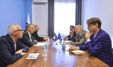 Hamza pret eurodeputetin Terras: Institucionet funksionale dhe rikthimi i besimit të partnerëve, prioritet për Kosovën