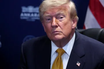 Trump kërcënon se do ta godasë Iranin ‘fort përsëri sonte’
