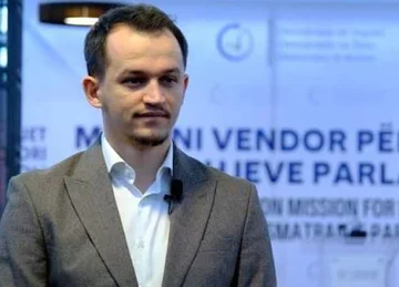 Cakolli: Zvarritja e krijimit të institucioneve mund ta çojë Kosovën në zgjedhje të reja