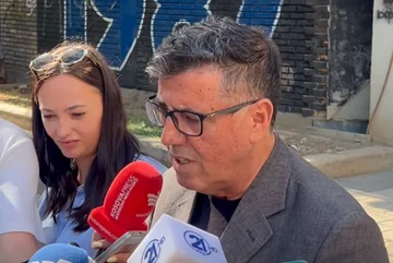 Haziri: Po flasim çështje thelbësore, Abdixhiku po e diskuton me strukturat letrën e Kurtit