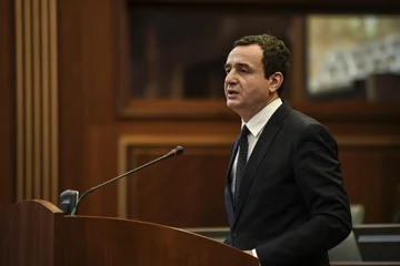 Ftesa e Kurtit, PDK dhe LDK përgjigjen pozitivisht – Aleanca nuk e pranon takimin