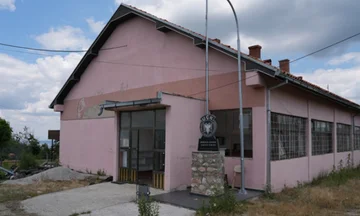 Alarmi që vjen nga bankat e zbrazëta, rënia e lindjeve dhe emigrimi po boshatisin shkollat në Kosovë