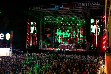 Emra të mëdhenj të skenës elektronike zbarkojnë në Prishtinë për Sunny Hill 2026