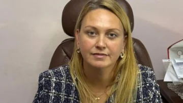 Dyshohet se u vodhën 3 milionë euro, Shkarkohet drejtoresha e Postës në Durrës