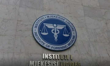 Zjarret e 2023-ës paralizuan laboratorët e IML-së, mbi 700 raste në pritje