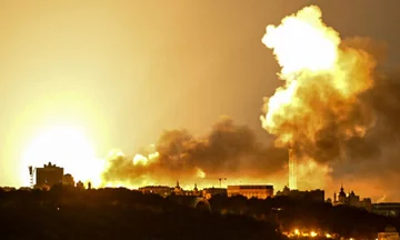 Shpërthime në Dubai, mbrojtja ajrore raportohet se ka neutralizuar raketa mbi qytet