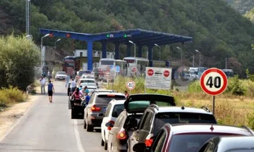 Rritet pak fluksi në kufijtë e Kosovës, në disa vendkalime pritje deri në 20 minuta