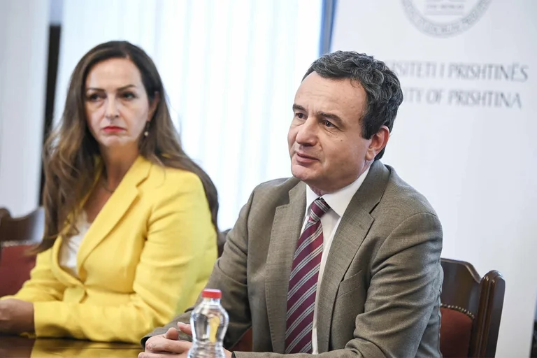 LVV thotë se s’ka unitet për Vjosa Osmanin presidente: I kemi disa emra konsensualë