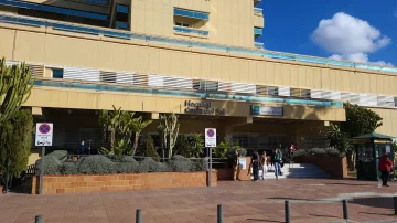 Dramë në një hotel në Spanjë, mbi 60 turistë përfundojnë në spital pas helmimit me gaz