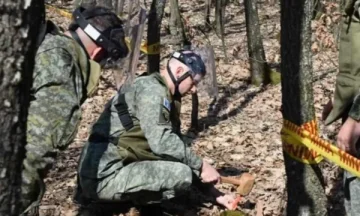 Gjenden pesë bomba dore në Junik, asgjësohen nga ekipet e deminimit