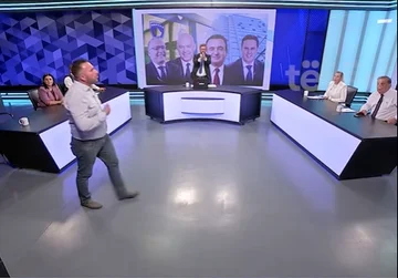 Tension i madh në studio, Nexhmedin Spahiu dhe Mustafë Kadriaj gati sa nuk përleshen fizikisht