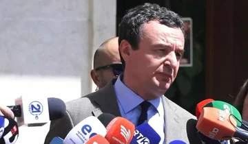 Kurti pas homazheve te memoriali i policëve të rënë në detyrë: Kosova është më e sigurt se kurrë