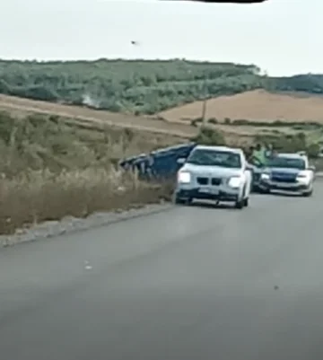 Aksident në rrugën Polac – Vushtrri, një veturë rrokulliset në rrugë