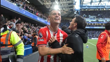 Trajneri i Sunderlandit i jep fund spekulimeve: Xhaka nuk do të largohet!