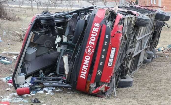 Pamje nga aksidenti tragjik në Maqedoni – 15 të vdekur e 30 të lënduar