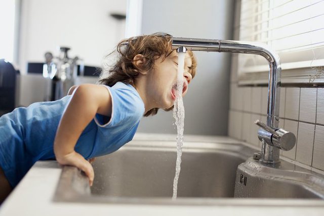 Nga urinimi i shpeshtë tek etja shumë e madhe; Shenjat e sëmundjes së përhapur tek fëmijët që nuk duhen neglizhuar