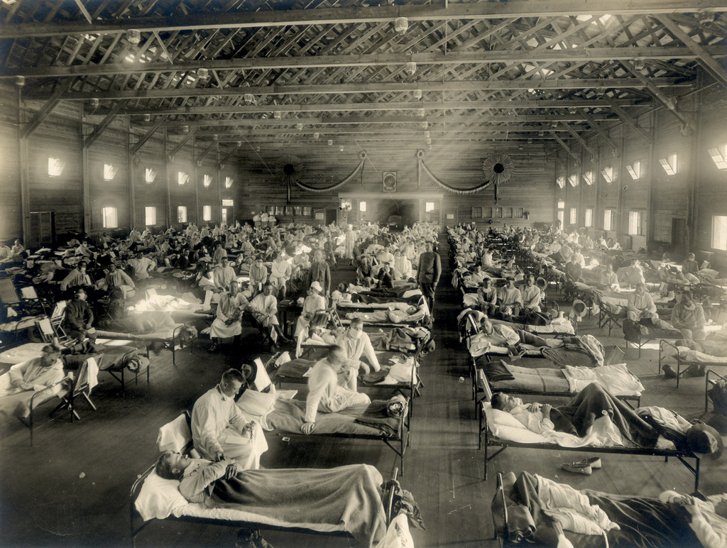 1918: Ky është virusi që infektoi gati krejt banorët në tokë dhe mbyti 50 milionë njerëz