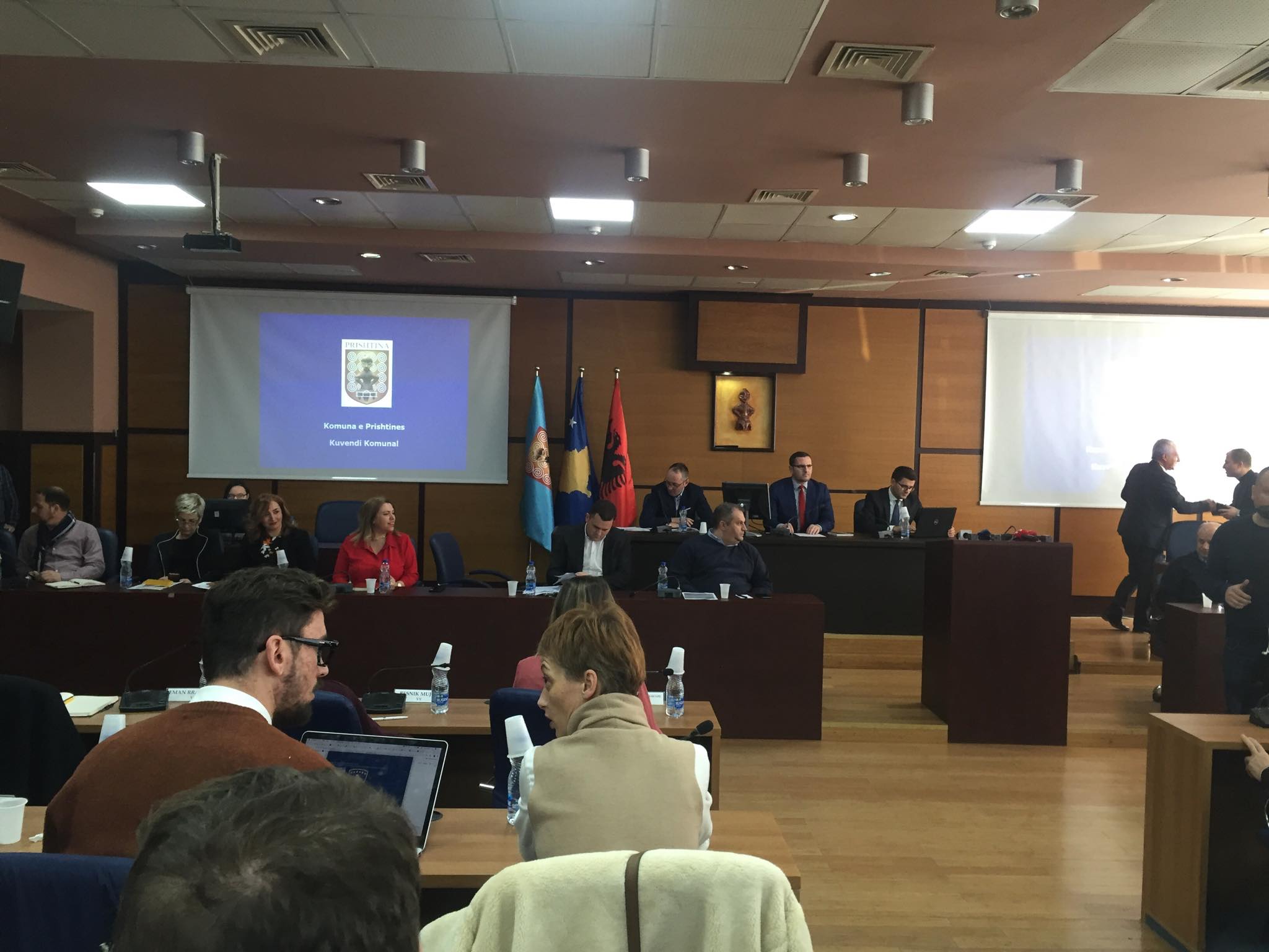 Seanca për Badovcin, asamblistët akuzojnë njëri-tjetrin për fushatë politike