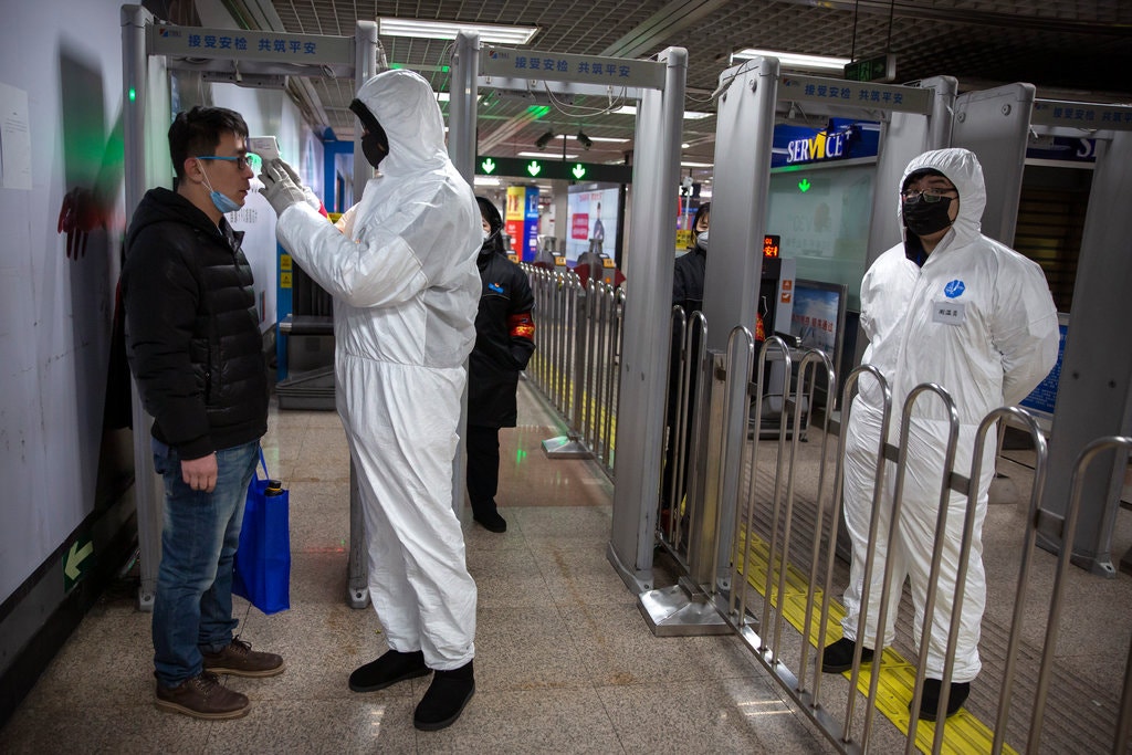 Shpërthimi i virusit misterioz: Kryetari i Wuhanit në Kinë rrëfehet për përmasat e frikshme