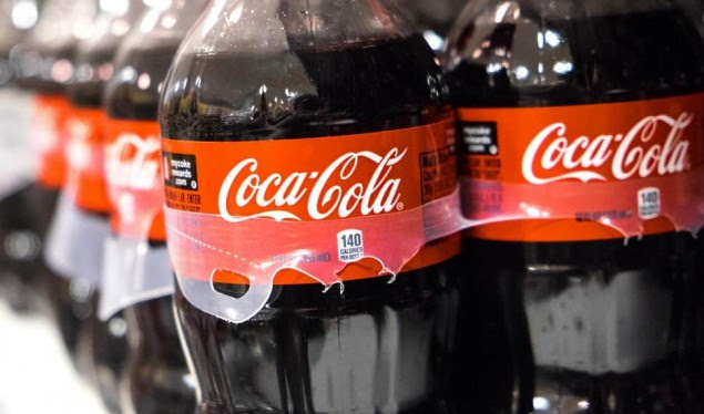 Coca-Cola nuk heq dorë nga shishet plastike