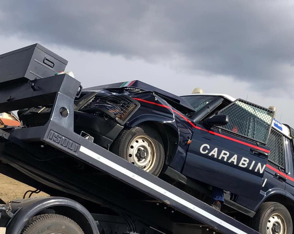 Aksidentohet vetura e karabinierëve italianë, në magjistralen Mitrovicë – Prishtinë