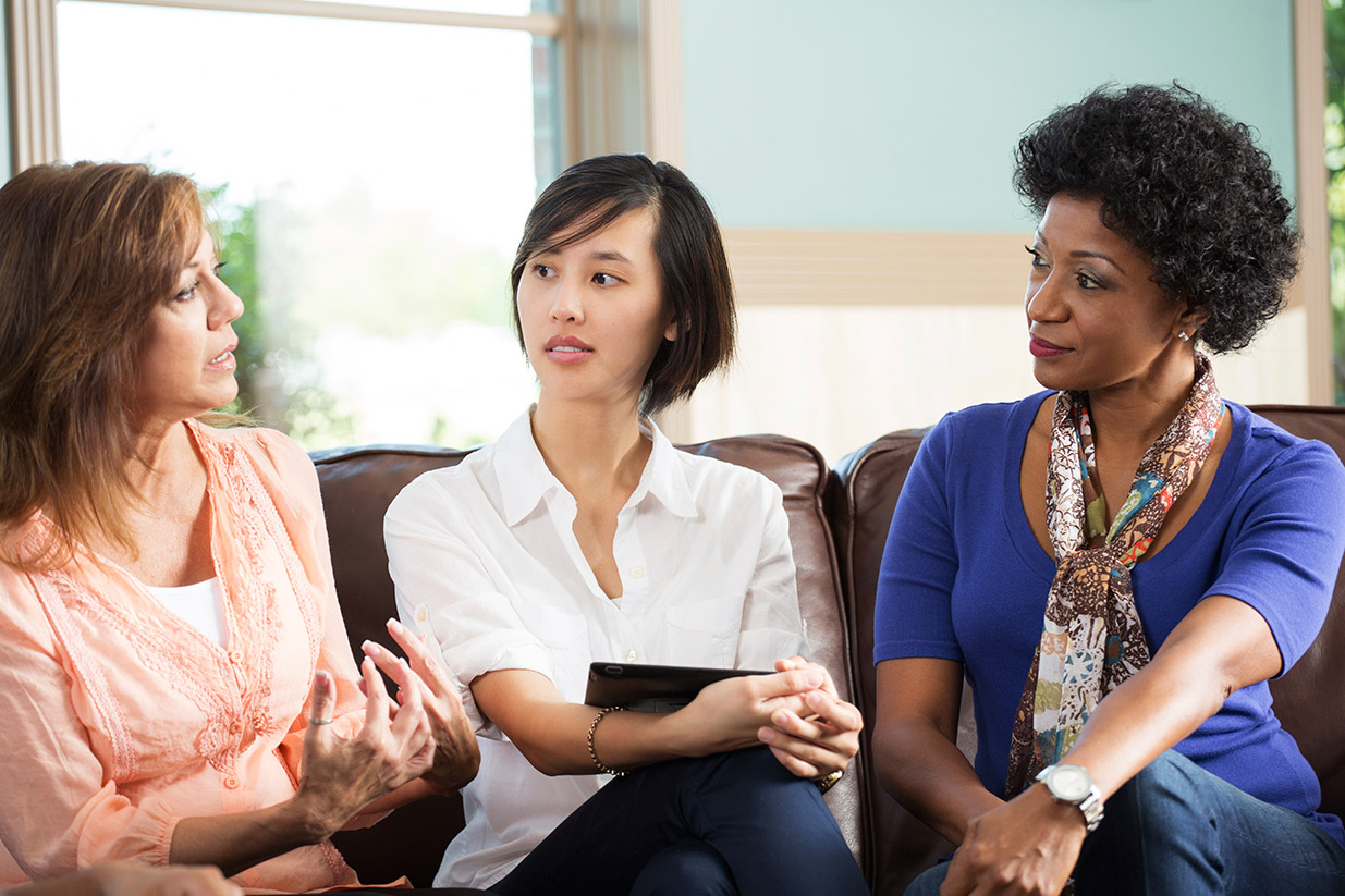 Gratë që flasin shumë jetojnë më gjatë