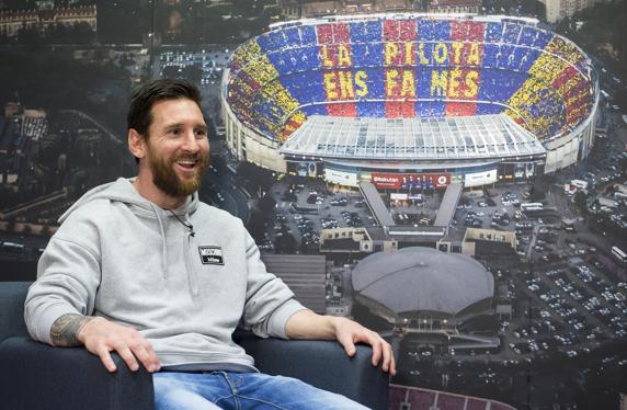 Messi thyen heshtjen, flet për skandalin e tij me Abidal