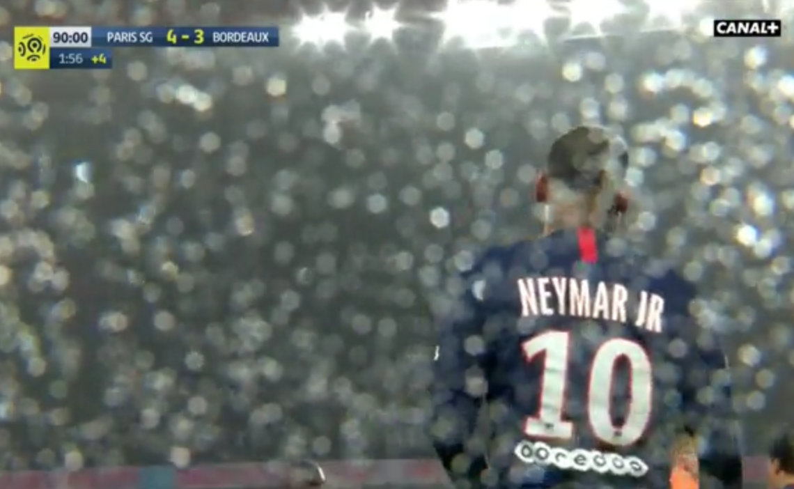 Neymari i gëzohet kartonit të kuq të mbrëmshëm, tash ai mund të marrë pjesë në Karnevale