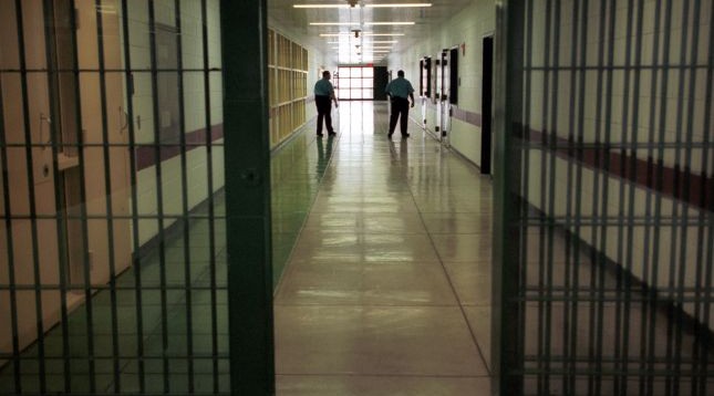 I burgosuri kosovar dërgohet në Klinikën Infektive, dyshohet për koronavirus