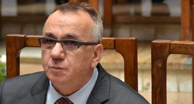 Hasani thotë se Osmani do të “shkelte Kushtetutën” nëse s’ia jep fare mandatin partisë së dytë