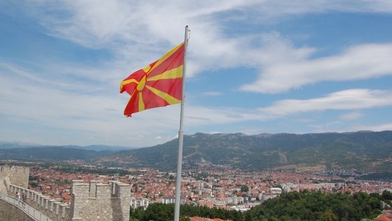 32 viktima dhe 199 raste të reja me COVID-19 në Maqedoninë Veriore
