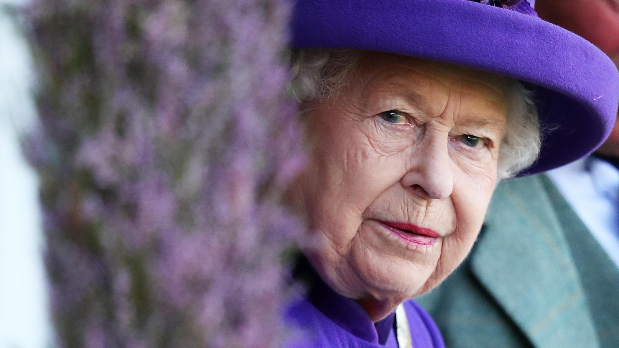 Një nga punonjësit e pallatit mbretëror, i infektuar me Covid-19!