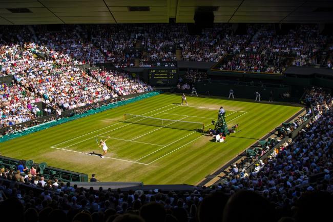 Wimbledon anlohet për herë të parë që prej Luftës së Dytë Botërore për shkak të koronavirusit, organizatorët arkëtojnë miliona euro