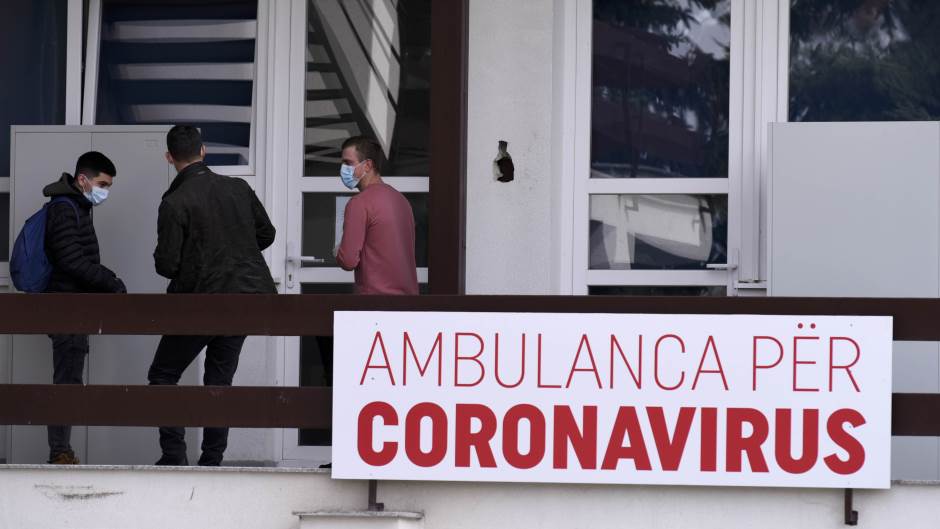 Një mjeke e QKUK-së rezultoi pozitive me koronavirus, ishte në vizitë jashtë Kosovës