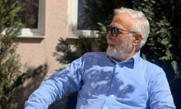 Jakup Krasniqi bën ndryshim drastik në karantinë, shihjani mjekrrën (Foto)