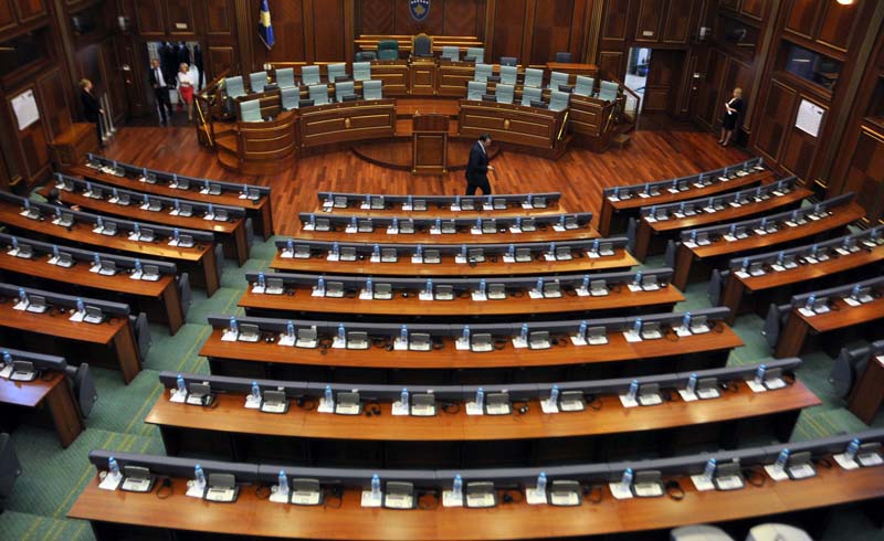 Numër i vogël i seancave të Kuvendit, deputetët mund të heqin dorë nga një pjesë e pagës